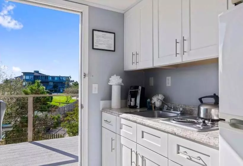 Szálloda Driftwood Resort On The Ocean