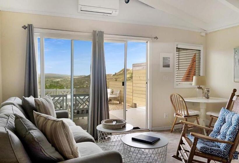 ホテル Driftwood Resort On The Ocean