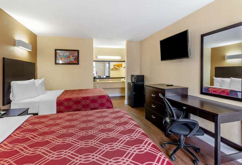 בית מלון כפרי Econo Lodge Civic Center