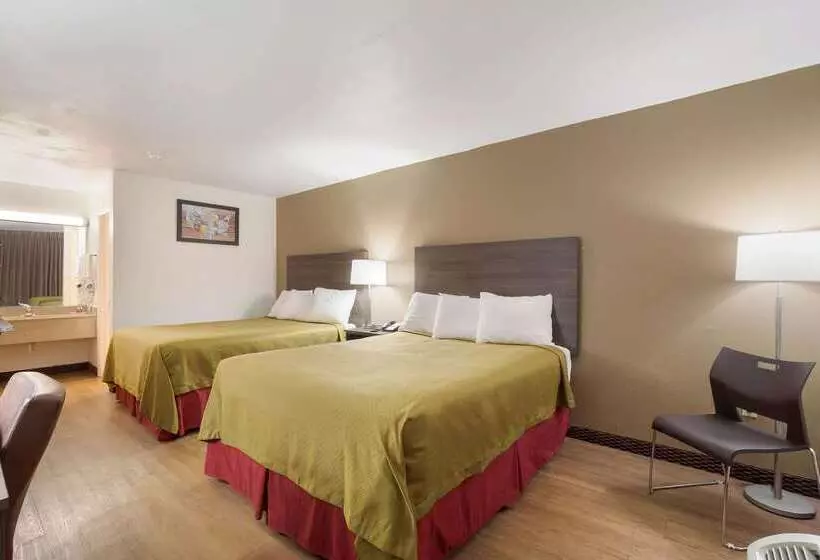 فندق Econo Lodge