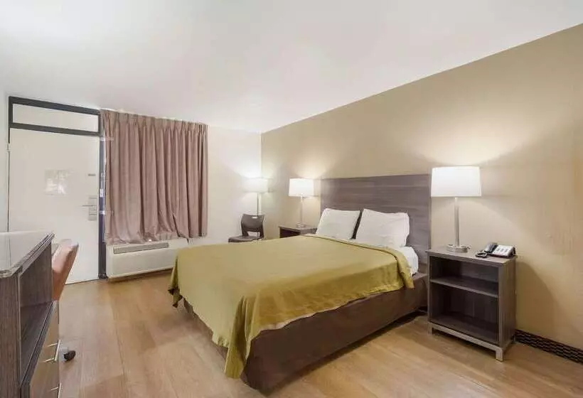 فندق Econo Lodge