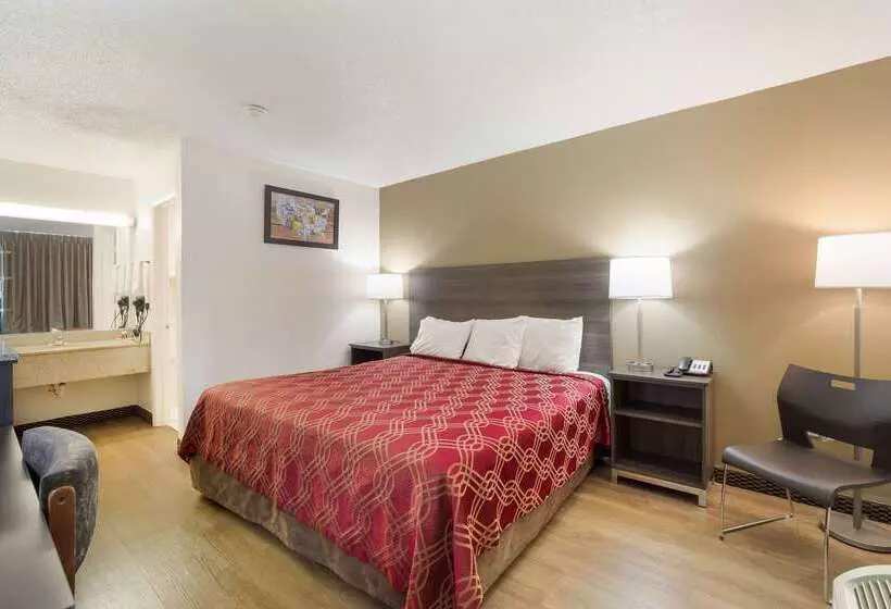 فندق Econo Lodge