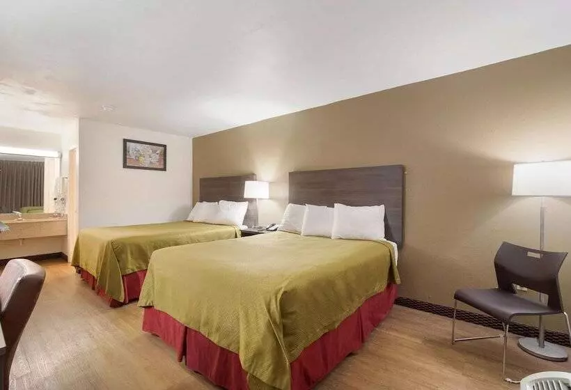 فندق Econo Lodge