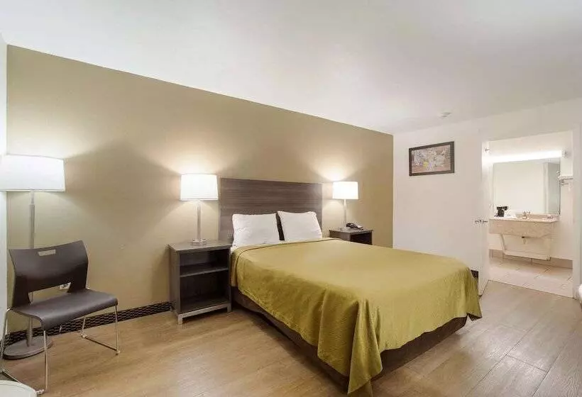 فندق Econo Lodge