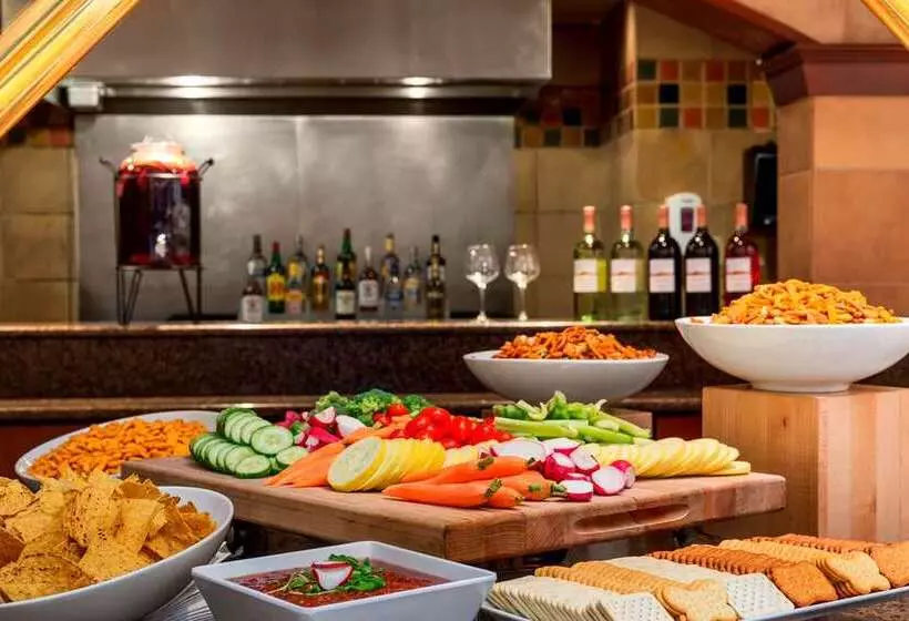 ホテル Embassy Suites By Hilton Columbia Greystone