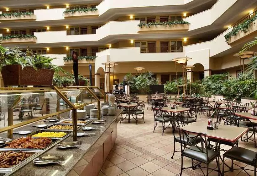 ホテル Embassy Suites By Hilton Columbia Greystone