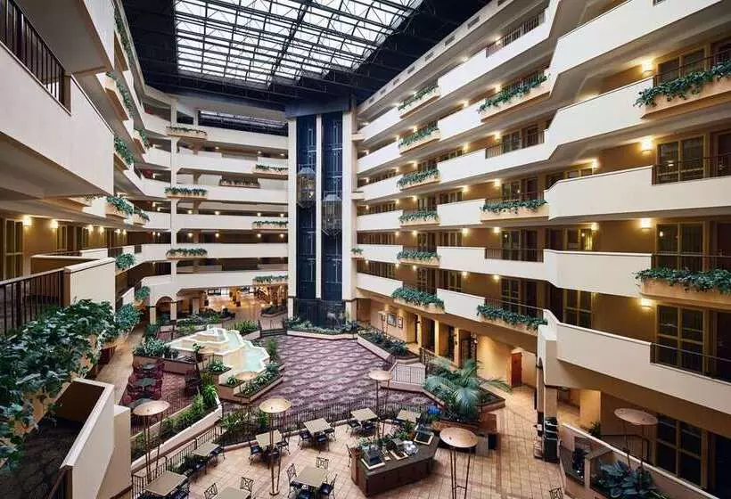 ホテル Embassy Suites By Hilton Columbia Greystone