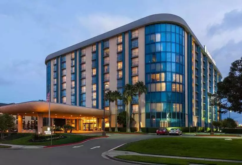 호텔 Embassy Suites San Francisco Airport   South San Francisco