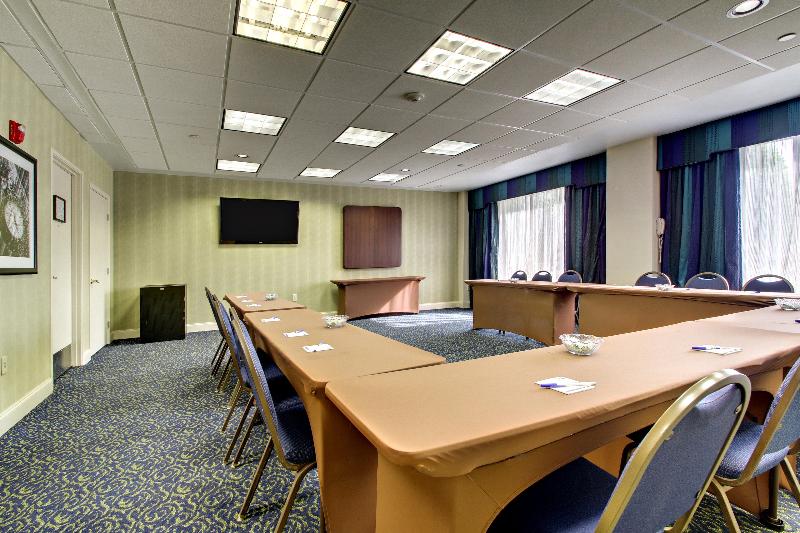 هتل Holiday Inn Express Atlanta Kennesaw, An Ihg