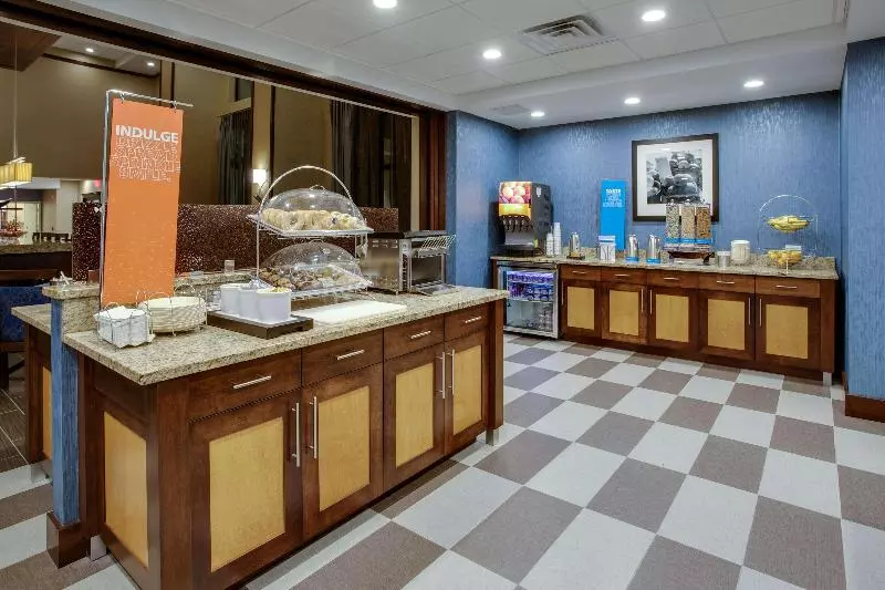 בית מלון כפרי Holiday Inn Express Philadelphia Ne Bensalem, An Ihg