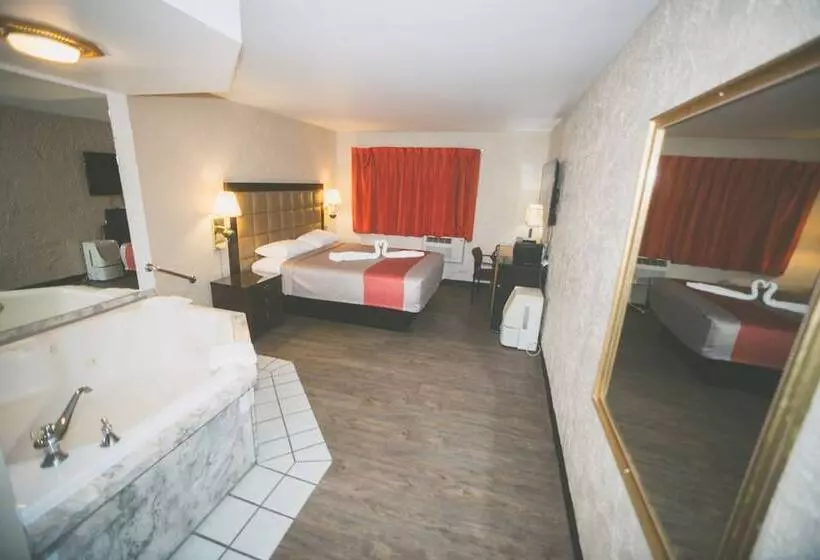 ホテル Economy Inn