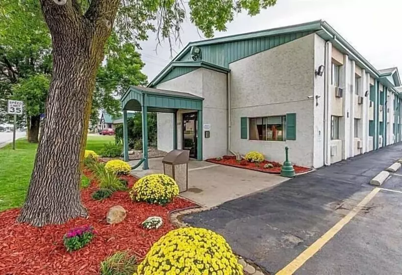 ホテル Economy Inn