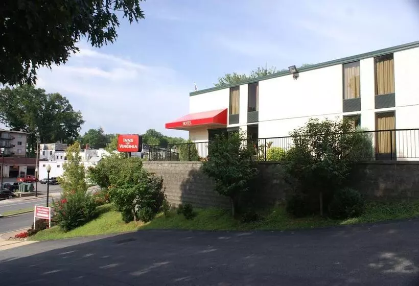 Отель Inns Of Virginia Arlington