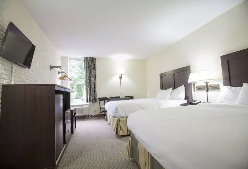 Отель Inns Of Virginia Arlington