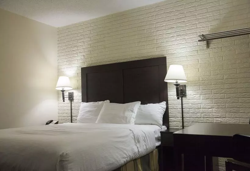 Отель Inns Of Virginia Arlington