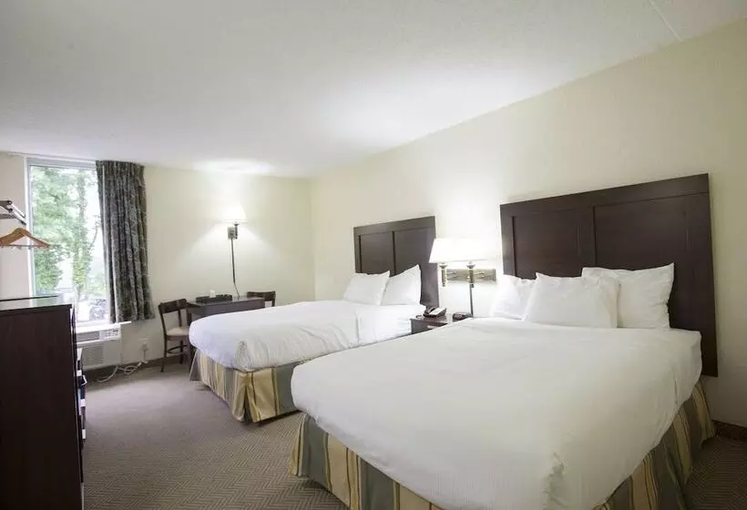 Отель Inns Of Virginia Arlington