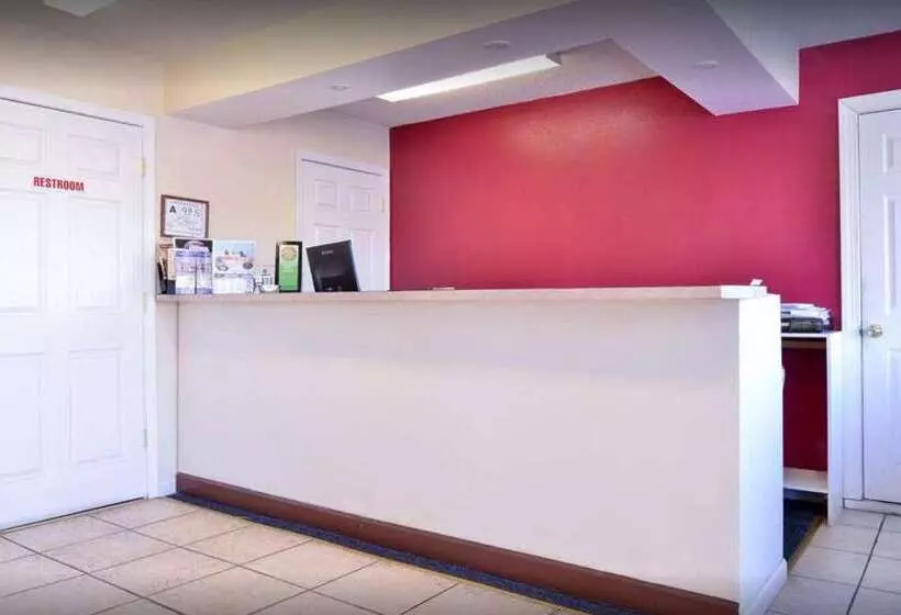 فندق Knights Inn Lumberton