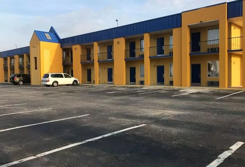 فندق Knights Inn Lumberton