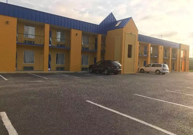 فندق Knights Inn Lumberton