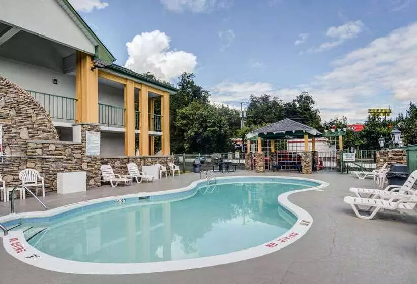 فندق Quality Inn & Suites Biltmore East