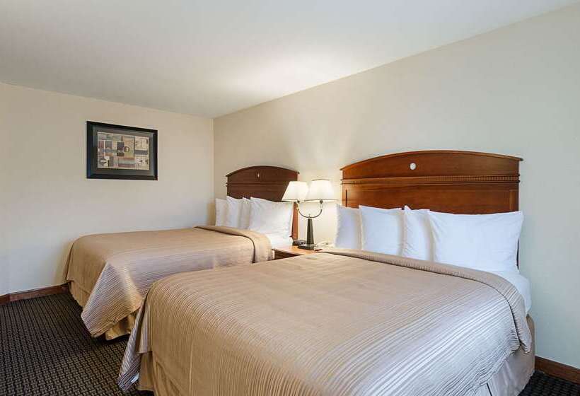 فندق Quality Inn & Suites Northampton Amherst