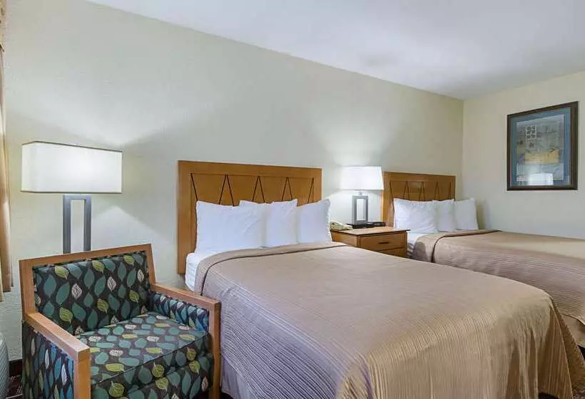 酒店 Quality Inn & Suites Northampton Amherst