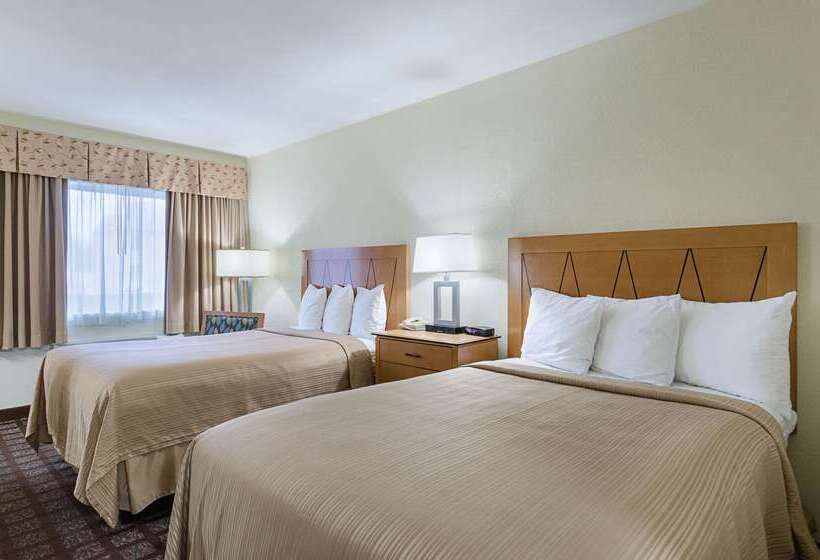 فندق Quality Inn & Suites Northampton Amherst