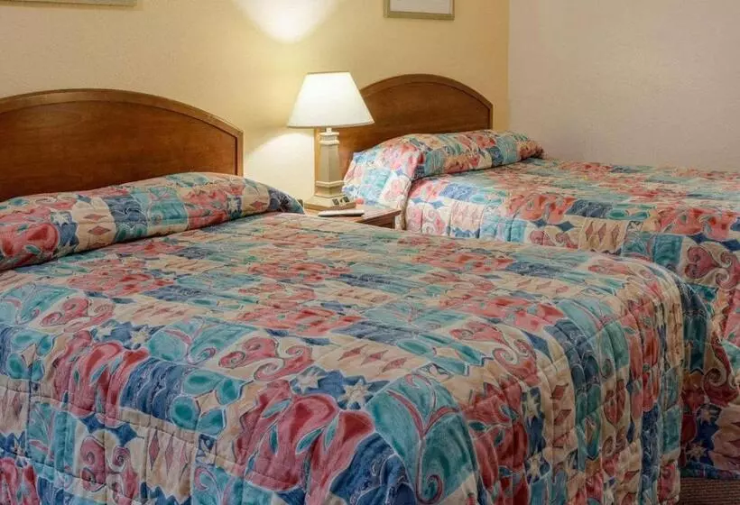 Otel Rodeway Inn Colonial Heights I95