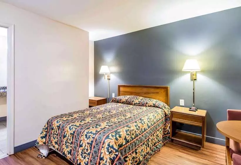 ホテル Rodeway Inn Richmond South
