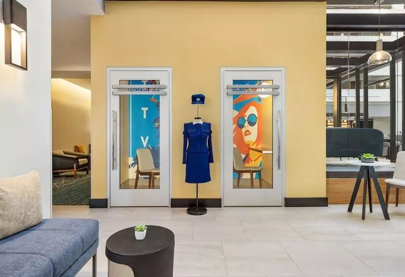 Отель Sheraton Suites Chicago O'hare