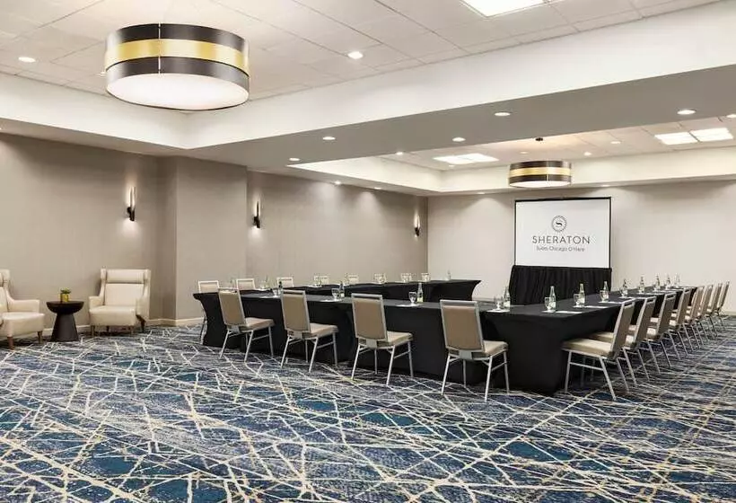 Отель Sheraton Suites Chicago O'hare