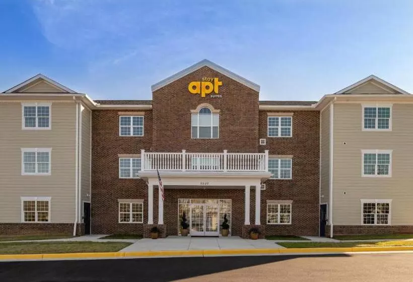 בית מלון כפרי Stayapt Suites Alexandriafort Belvoir