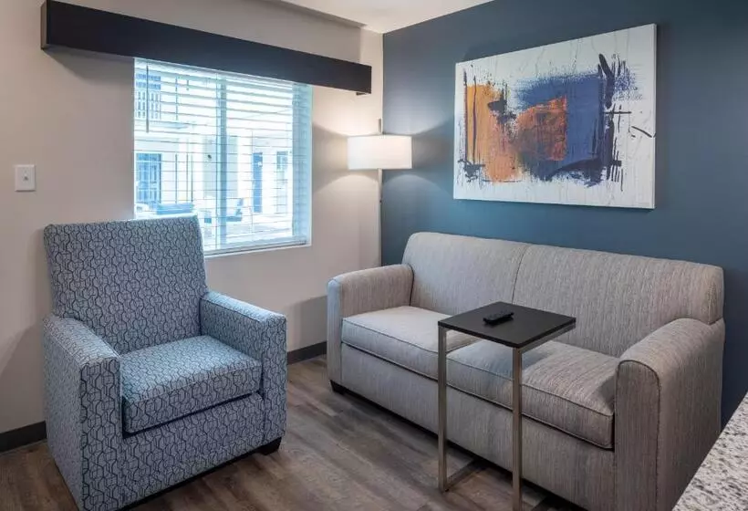 בית מלון כפרי Stayapt Suites Alexandriafort Belvoir