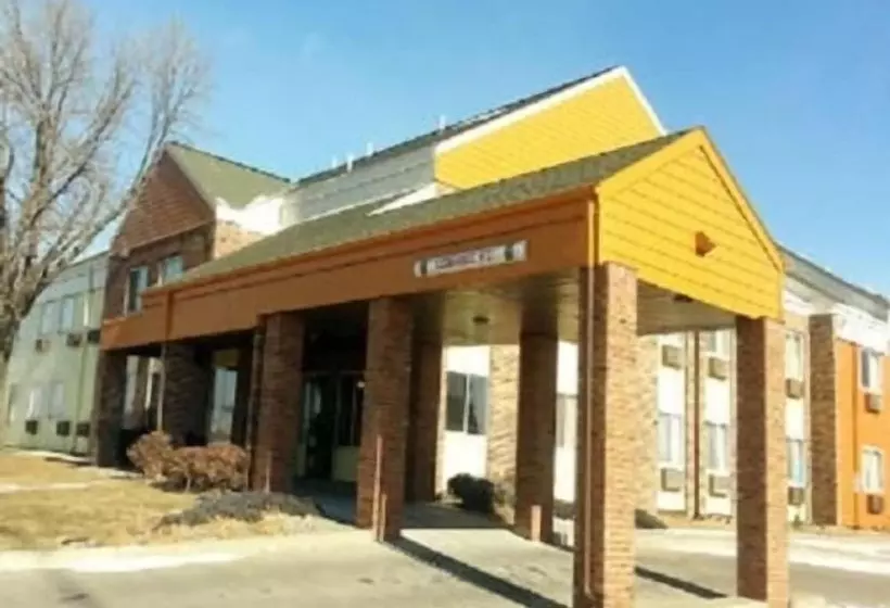 酒店 Sunset Inn & Suites