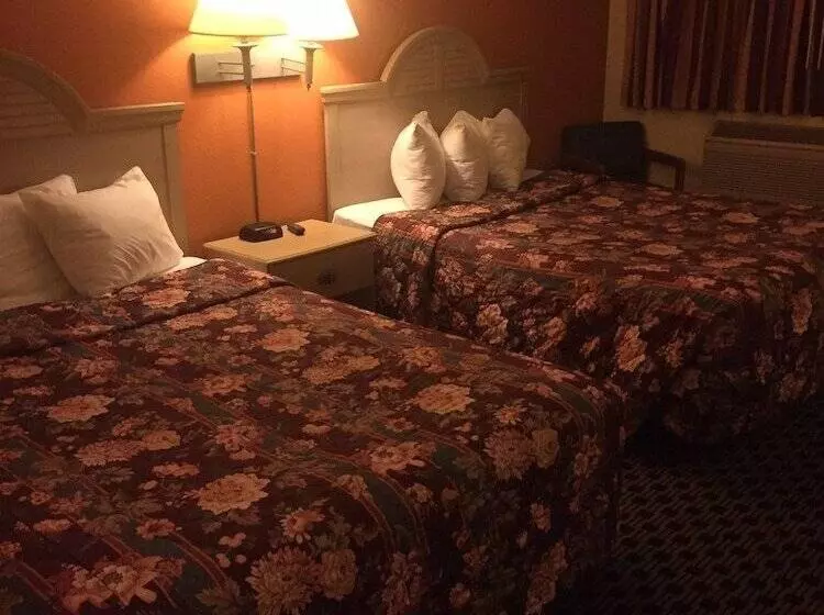 酒店 Sunset Inn & Suites