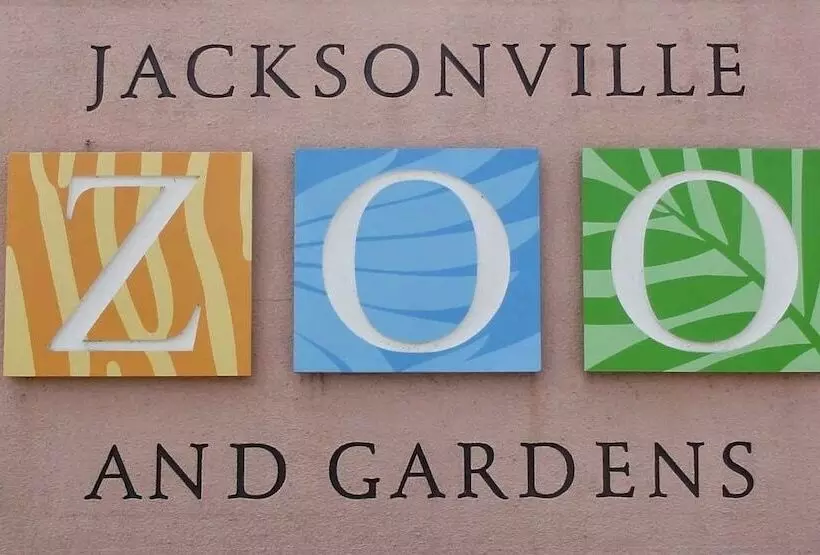 Surestay Hotel By Best Western Jacksonville South