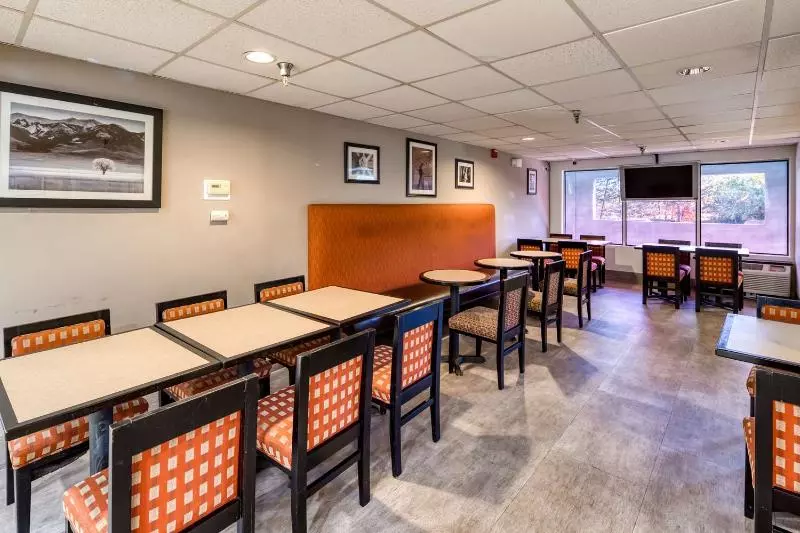 Surestay Plus Hotel By Best Western Durham Medical Center