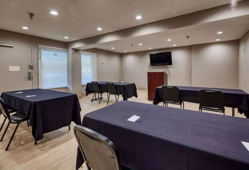 Surestay Plus Hotel By Best Western Durham Medical Center