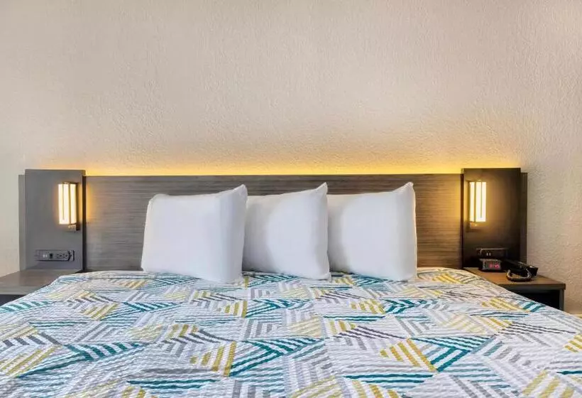 Motel 6 Effingham, Il