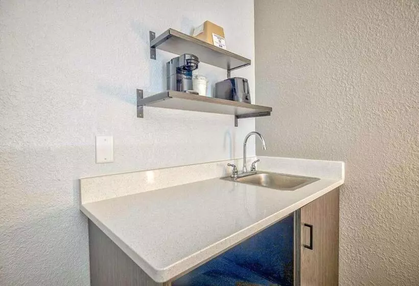 Motel 6 Effingham, Il