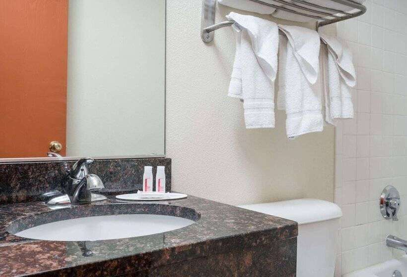 호텔 Baymont By Wyndham Eau Claire Wi