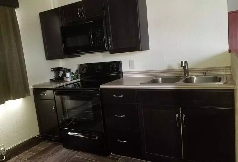 فندق Baymont By Wyndham Eau Claire Wi