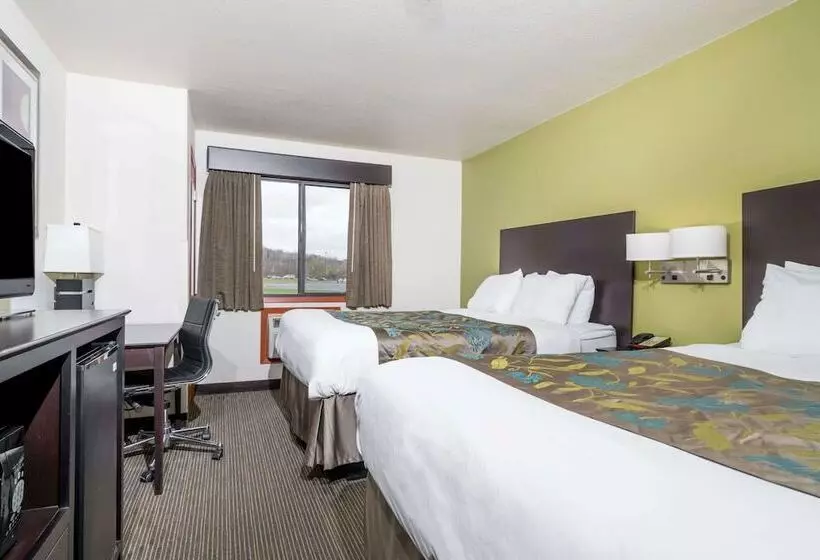 فندق Baymont By Wyndham Eau Claire Wi