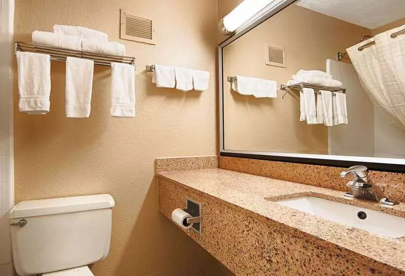 בית מלון כפרי Best Western Richmond