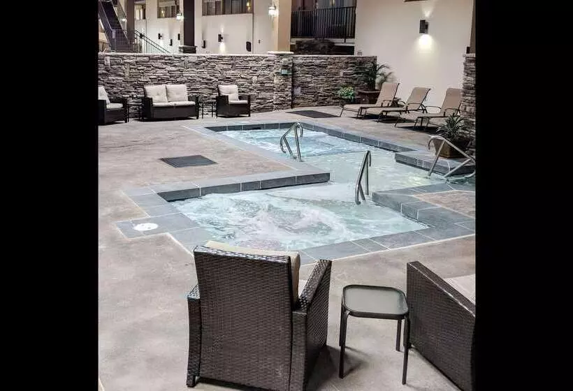 Cascades Mountain Resort, Ascend Hotel Collection