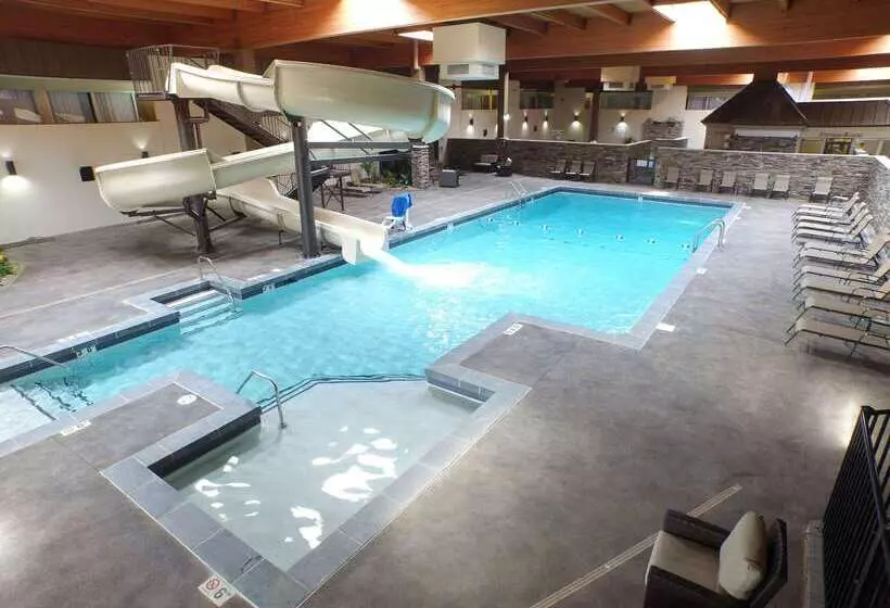 Cascades Mountain Resort, Ascend Hotel Collection