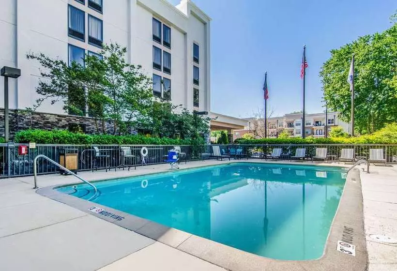 בית מלון כפרי Comfort Inn Raleigh Midtown