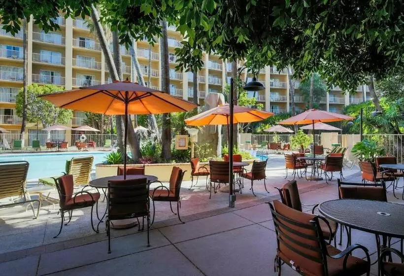 فندق Crowne Plaza  Mission Valley