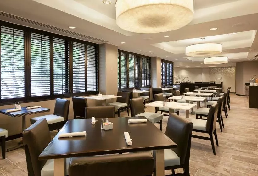 Doubletree By Hilton Hotel & Suites Houston By The Galleria