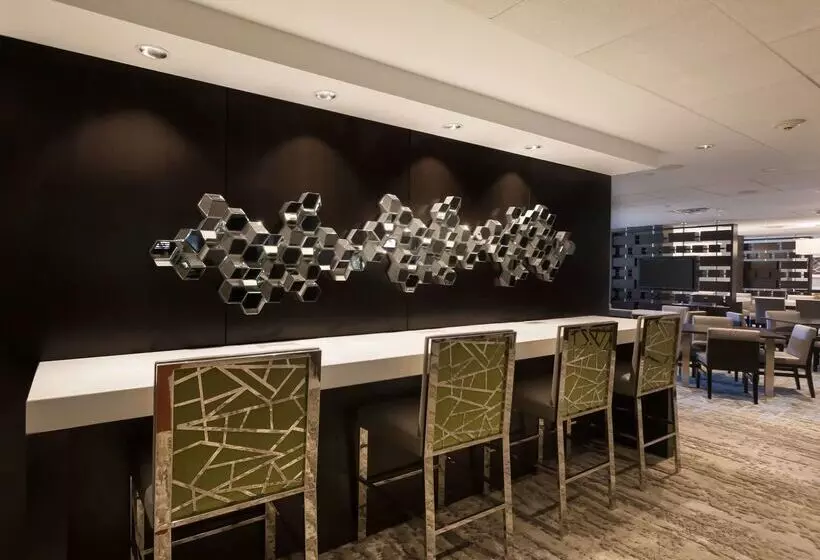 Doubletree By Hilton Hotel & Suites Houston By The Galleria